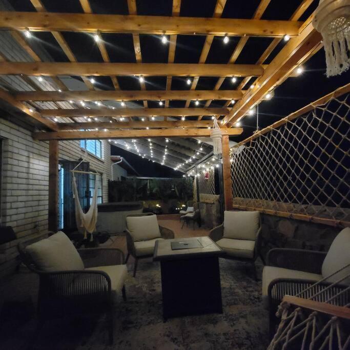 The Ritz Spa Sanctuary Hot Tub/Patio/Fam/Pet Las Cruces Exterior photo